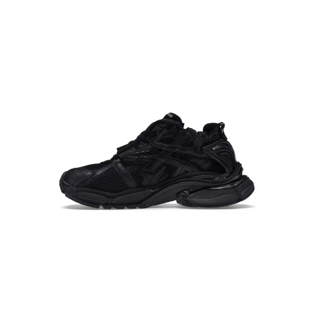 Balenciaga Runner Triple Black Edition -No Restock